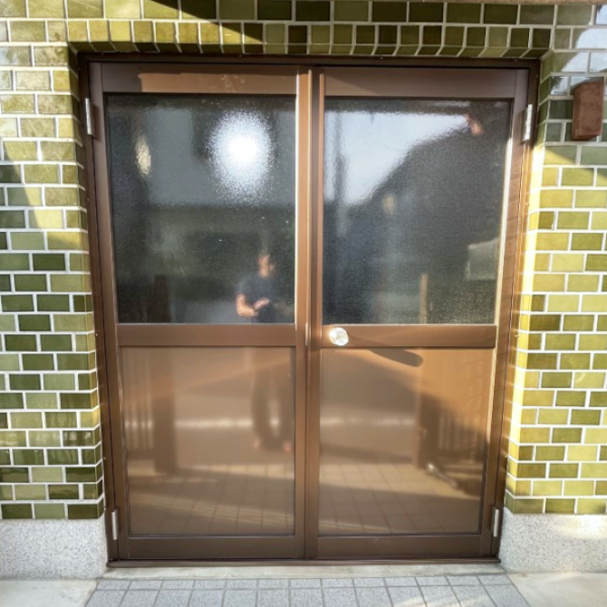 京都市 南区 K様邸 玄関引戸をドアにイメチェン!