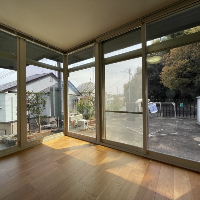 大津市 S様邸 内窓リフォーム 高台の東南コーナー窓から琵琶湖を一望!内窓越しでもいい景色です♪